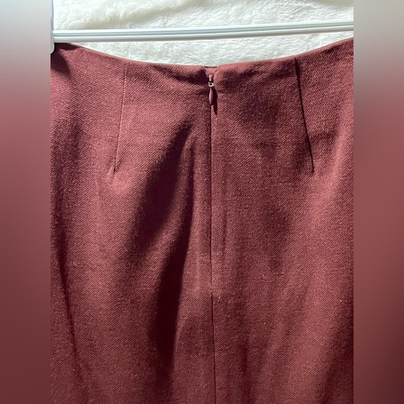 Cabi Boss Skirt - Picture 8 of 11